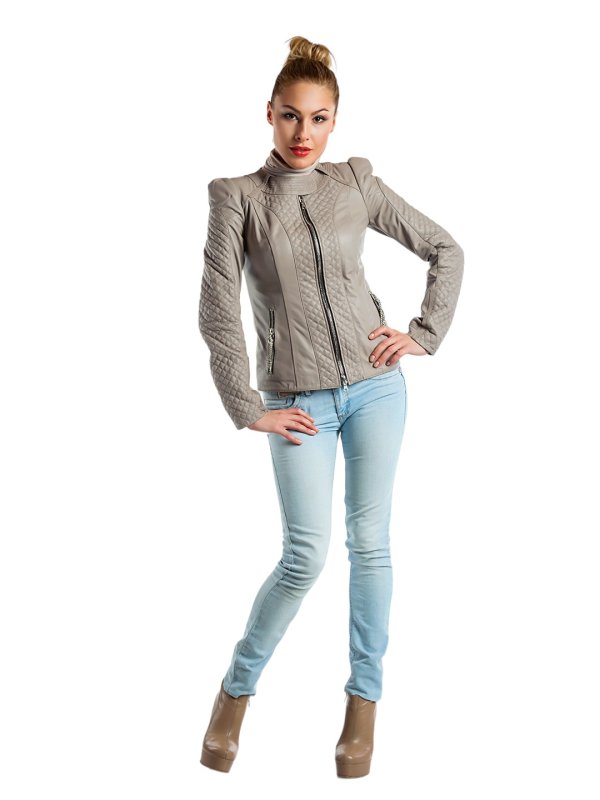 Жіноча шкіряна куртка зі знижкою 18-7634