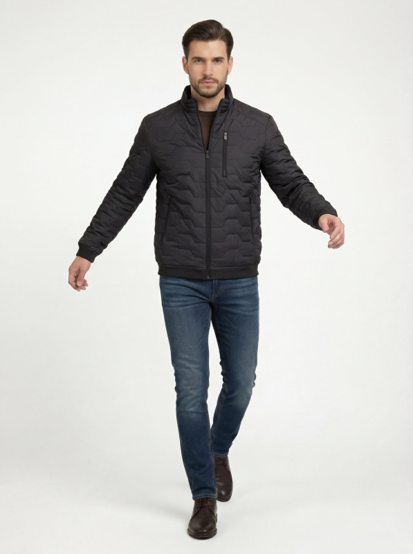 Чоловіча демісезонна куртка з текстилю
27-799