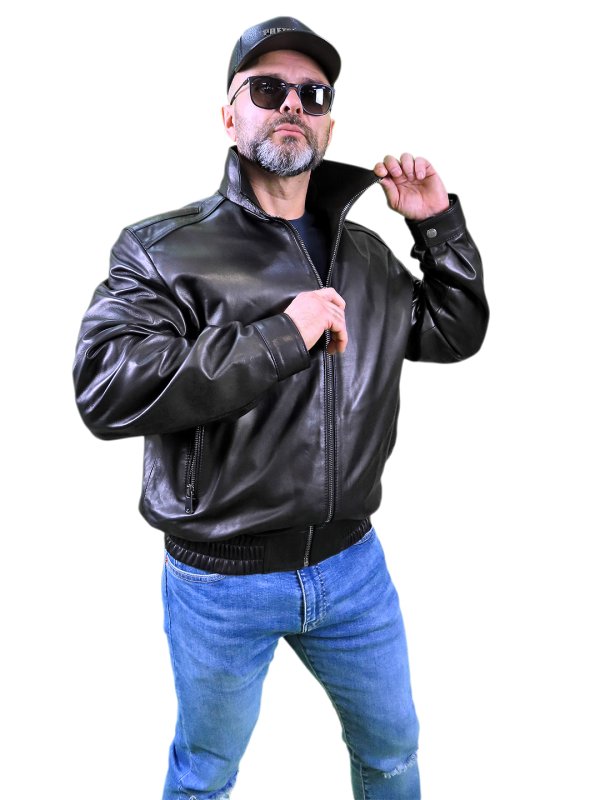 Чоловіча шкіряна куртка
18-9462