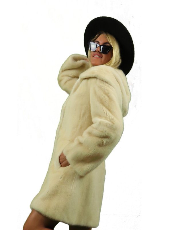 Жіноча норкова шуба 24-2099