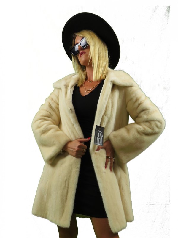 Жіноча норкова шуба 24-2099