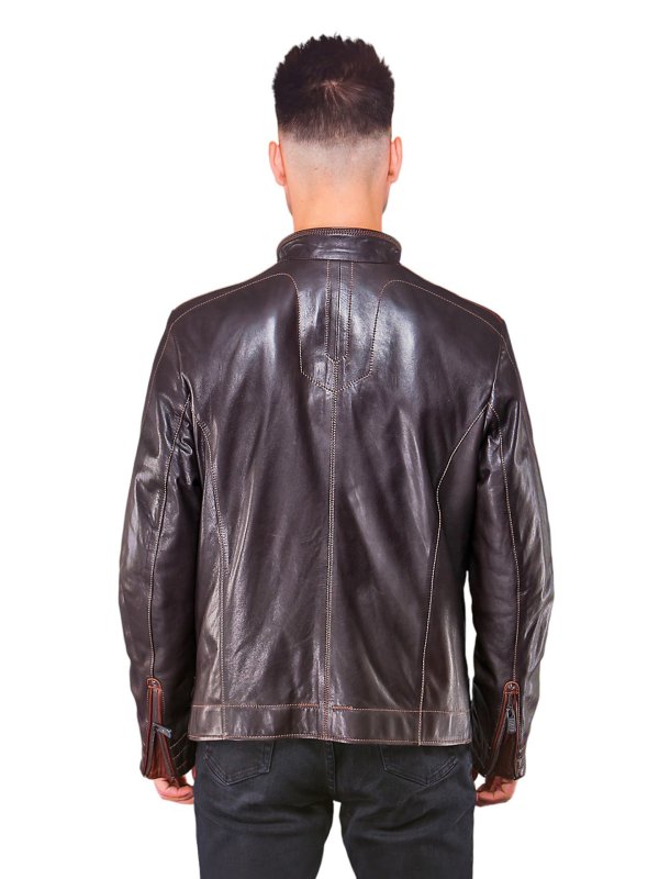 Чоловіча шкіряна куртка зі знижкою
18-8354
