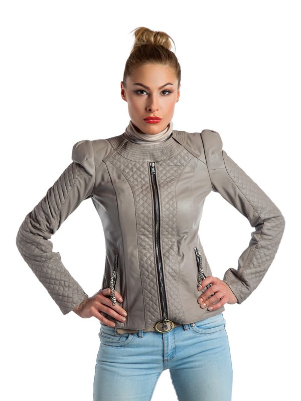 Жіноча шкіряна куртка зі знижкою 18-7634