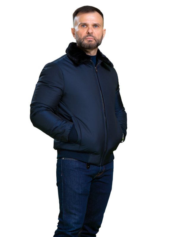 Мужской зимний пуховик из текстиля
36-1050