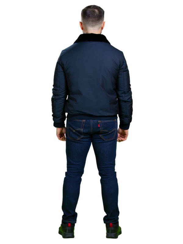 Мужской зимний пуховик из текстиля
36-1050