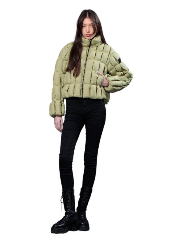 Куртка женская текстильная демисезонная 27-597