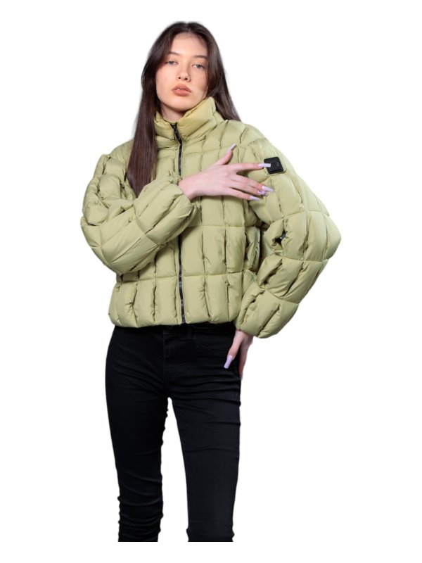 Куртка женская текстильная демисезонная 27-597