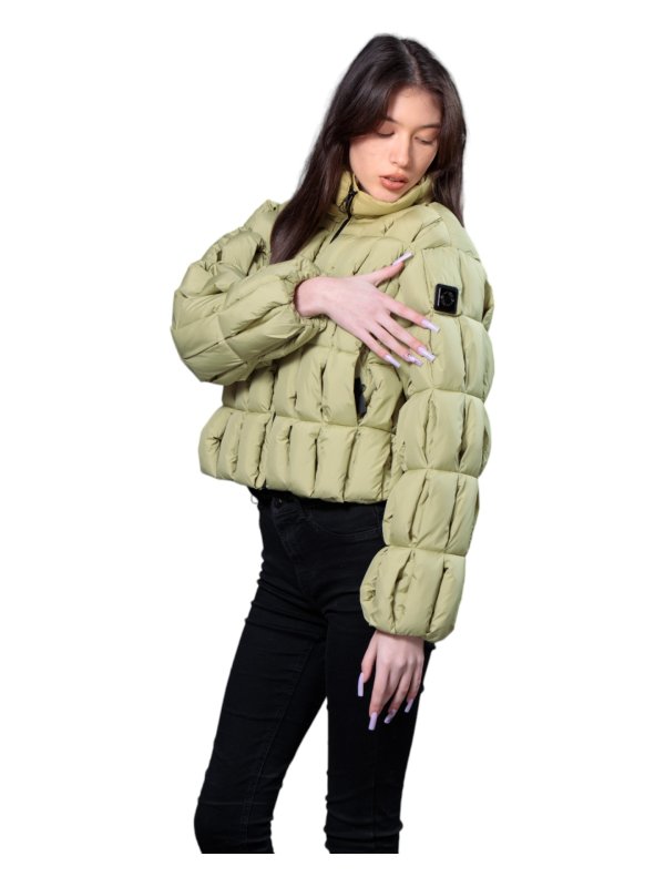 Куртка женская текстильная демисезонная 27-597