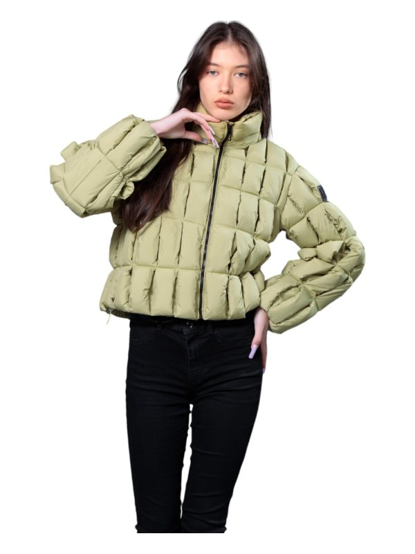 Куртка женская текстильная демисезонная 27-597