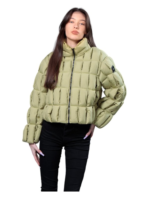 Куртка женская текстильная демисезонная 27-597