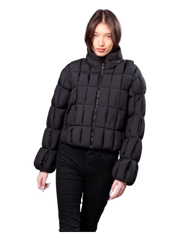 Куртка женская текстильная демисезонная 27-592