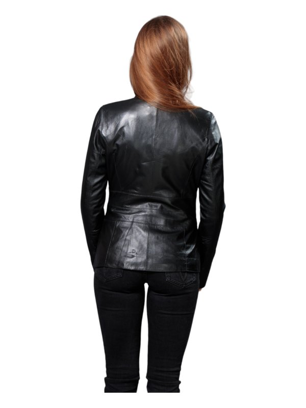 Жіноча шкіряна куртка зі знижкою 18-9526