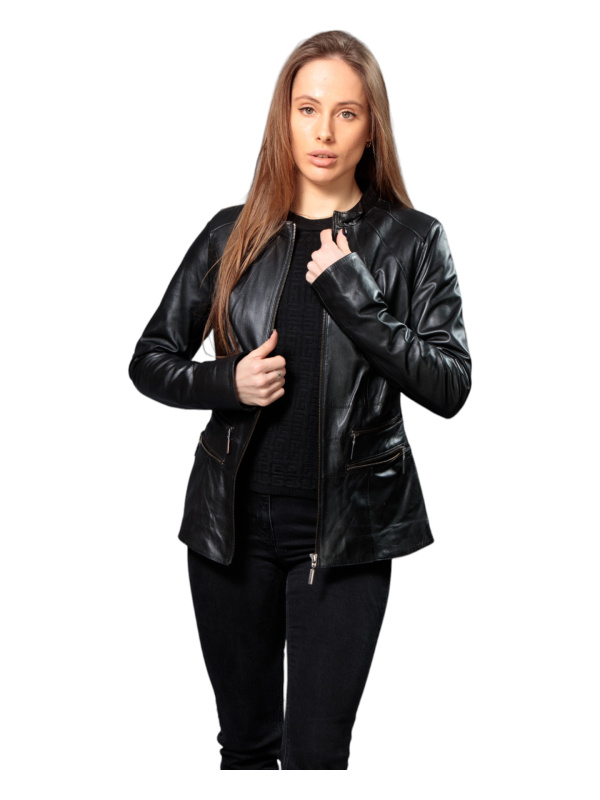 Жіноча шкіряна куртка зі знижкою 18-9549
