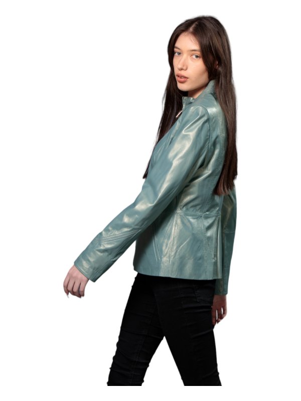 Жіноча шкіряна куртка зі знижкою 18-9612