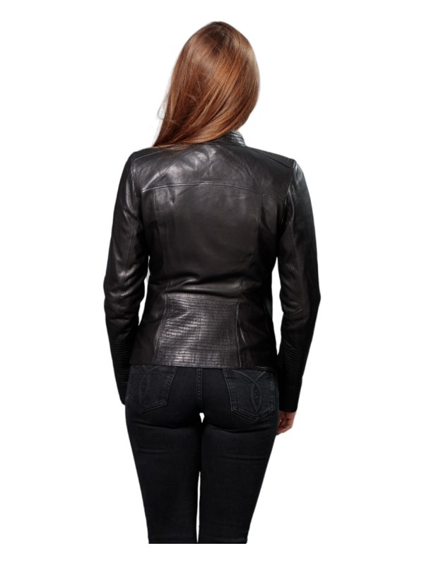 Жіноча шкіряна куртка 18-9493