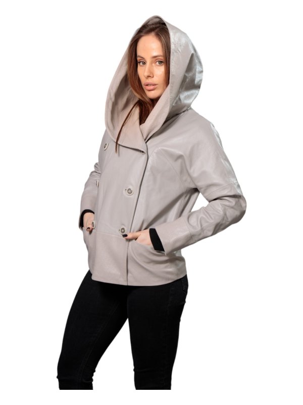 Жіноча шкіряна куртка зі знижкою 18-9485