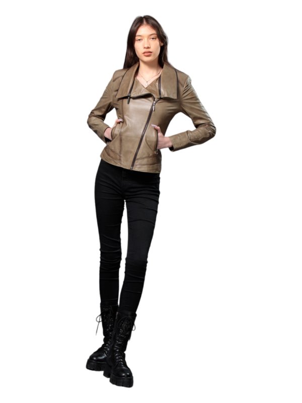 Жіноча шкіряна куртка зі знижкою 18-9628