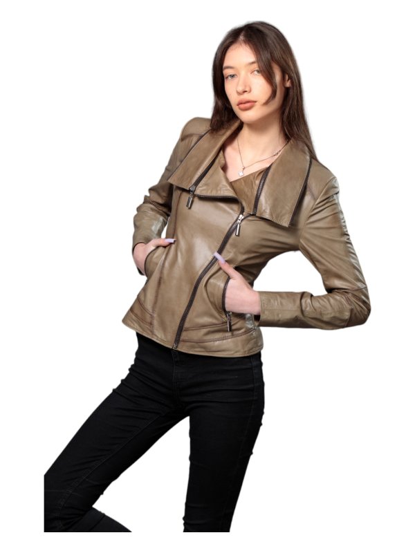 Жіноча шкіряна куртка зі знижкою 18-9628