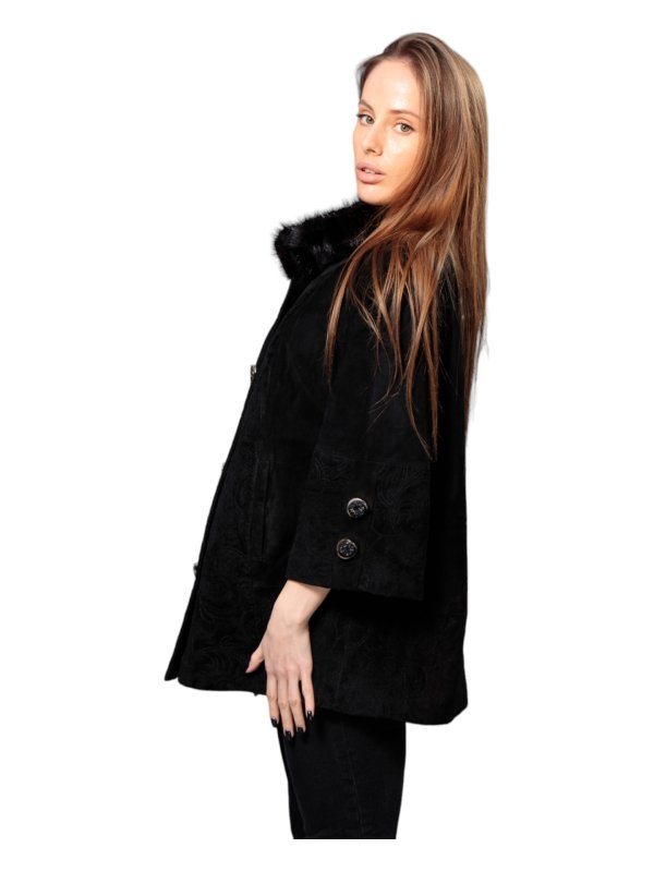 Жіноча шкіряна куртка зі знижкою 18-9524