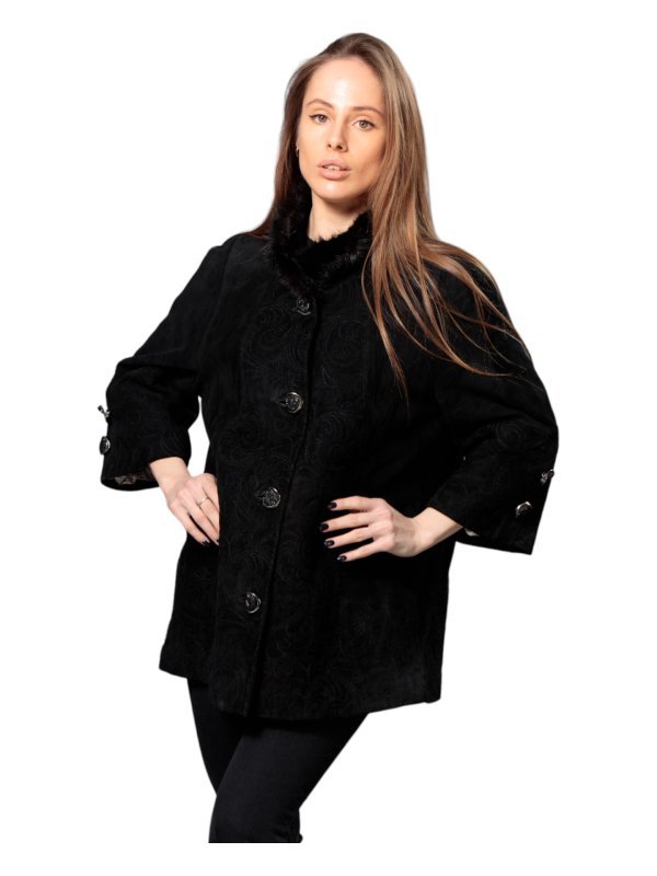 Жіноча шкіряна куртка зі знижкою 18-9524