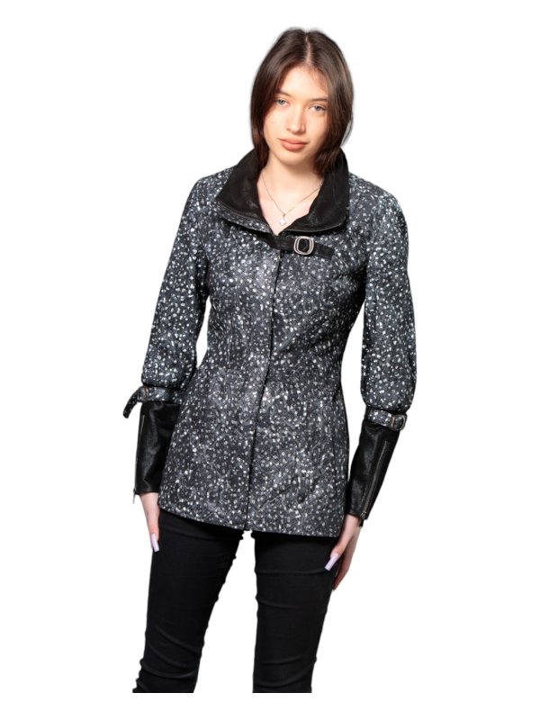 Жіноча шкіряна куртка зі знижкою 18-9620