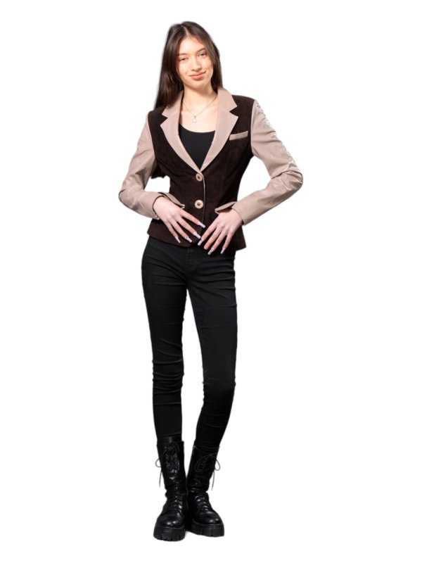 Жіноча шкіряна куртка зі знижкою 18-9634