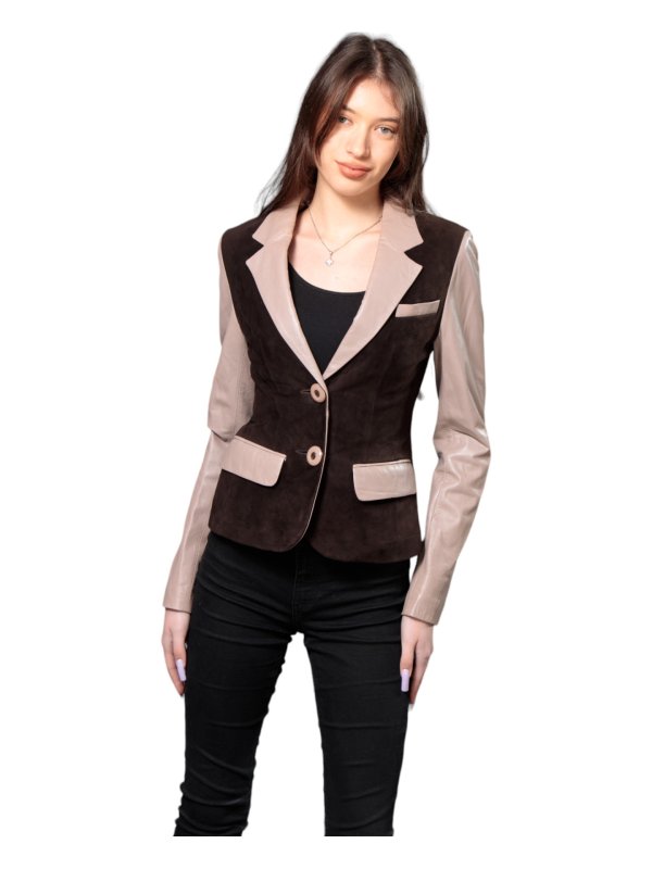 Жіноча шкіряна куртка зі знижкою 18-9634