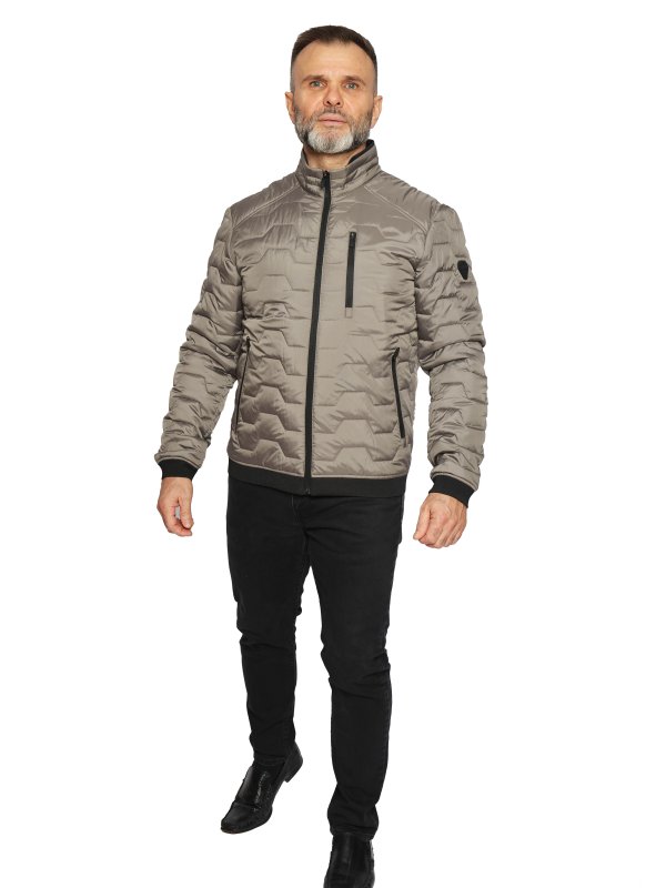 Чоловіча демісезонна куртка з текстилю
27-668