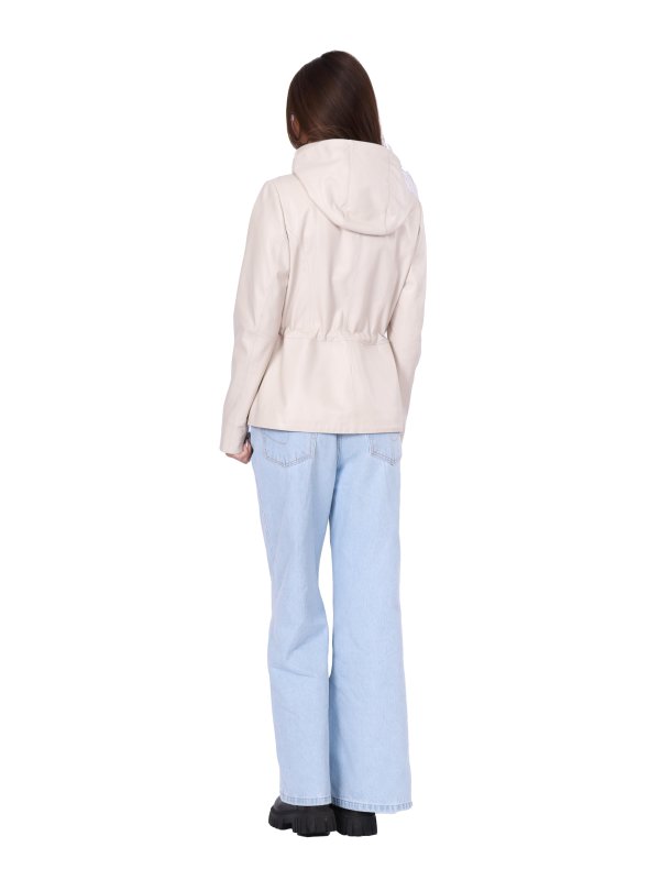 Жіноча шкіряна куртка 18-9646