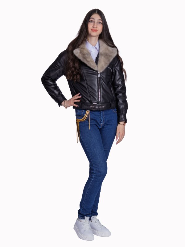 Жіноча шкіряна куртка 26-924
