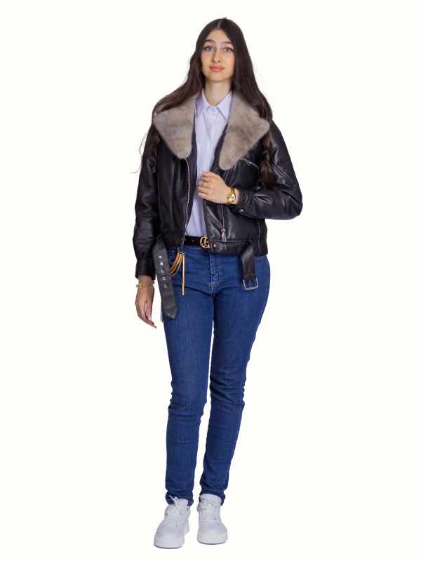Жіноча шкіряна куртка 26-926