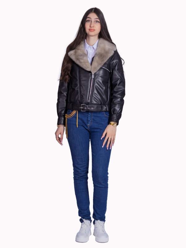 Жіноча шкіряна куртка 26-926