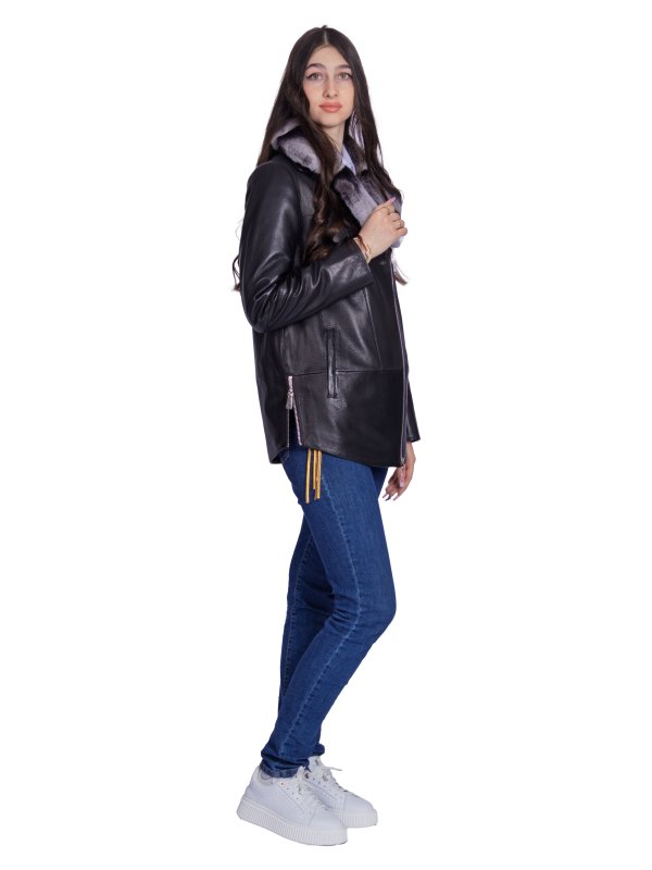 Жіноча шкіряна куртка 26-938