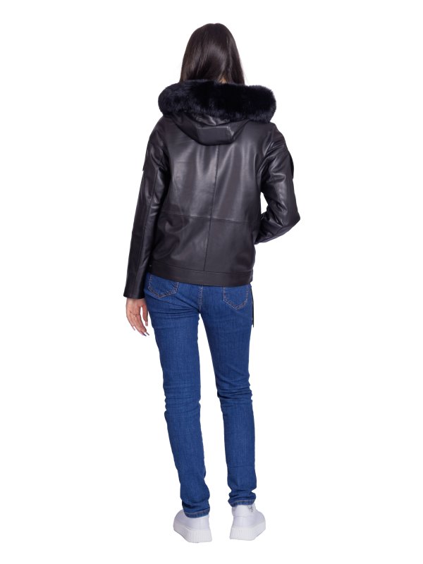 Жіноча шкіряна куртка 26-948