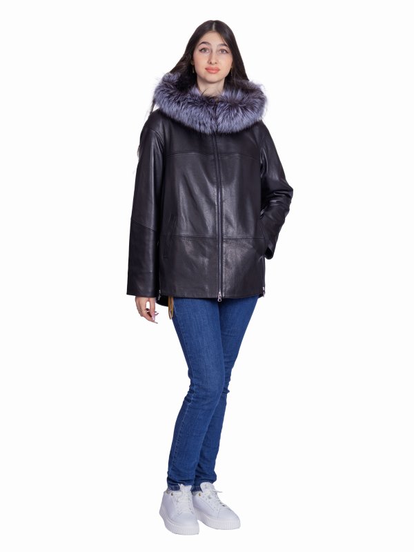 Жіноча шкіряна куртка 26-944