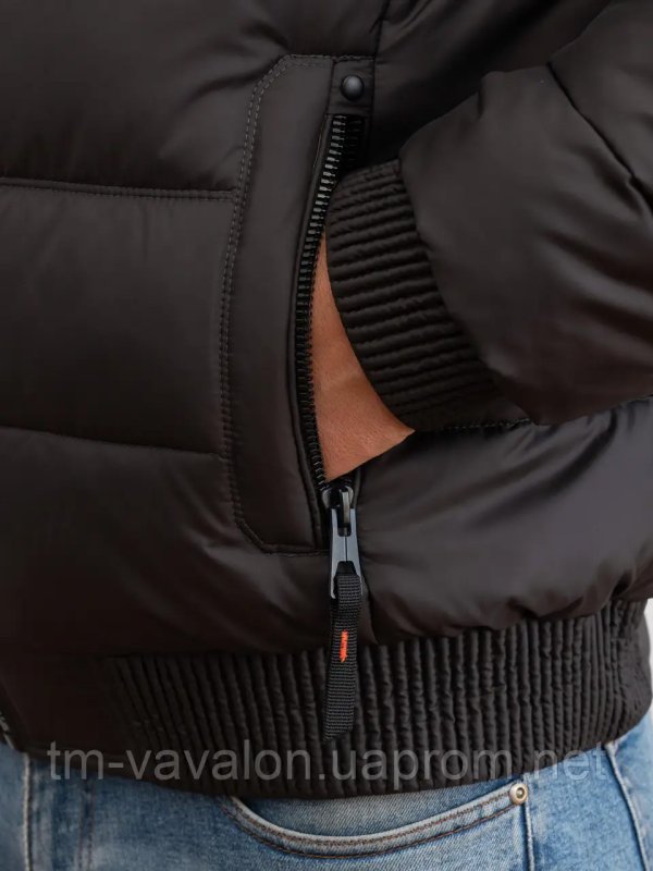Мужской зимний пуховик из текстиля
36-1550