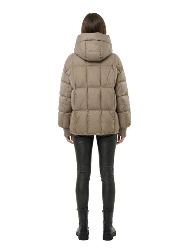 Жіночий зимовий пуховик з натуральним або штучним наповнювачем 36-1531