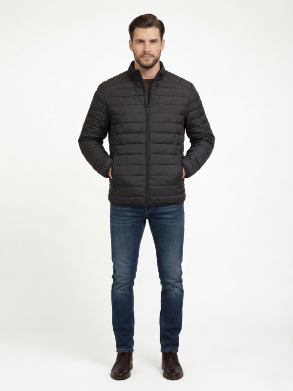 Чоловіча демісезонна куртка з текстилю
27-785